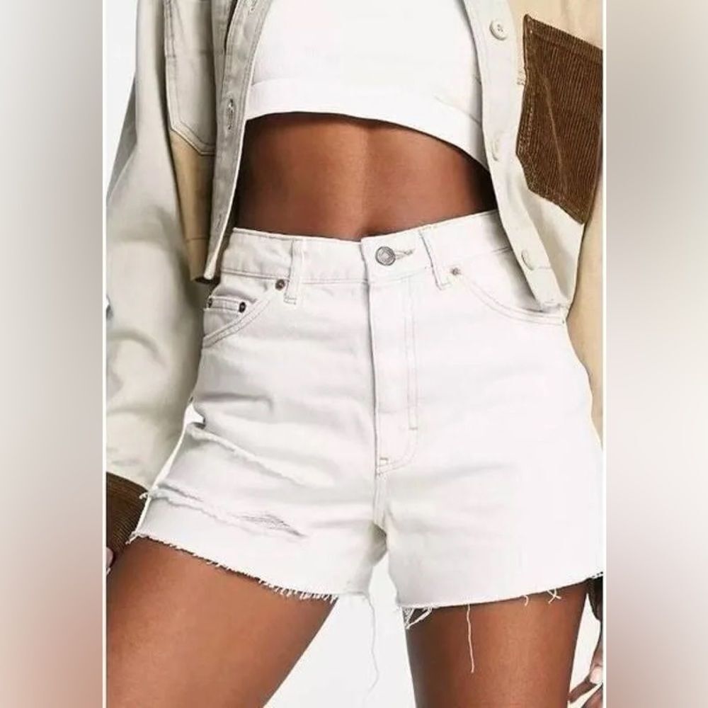 TOPSHOP A-Line Cream Denim Shorts Distressed Premium Denim Size US 8 NWT